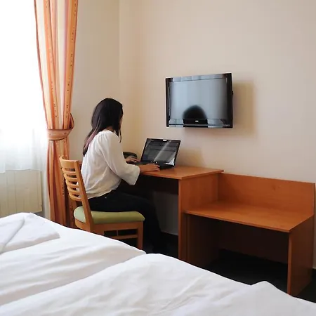 Hotel Apollon Valtice